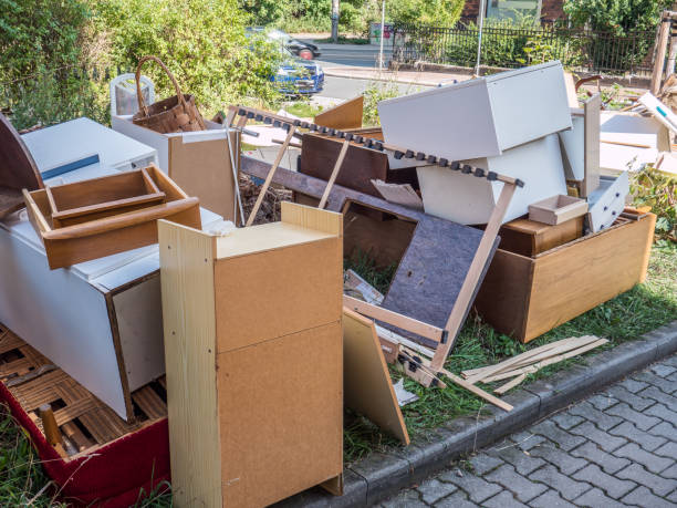Best Professional Junk Removal  in Maugansville, MD